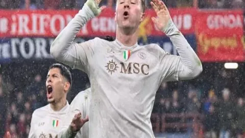 那不勒斯与巴薩1-1平分秋色，卡佩罗盛赞球员末段神奇逆转